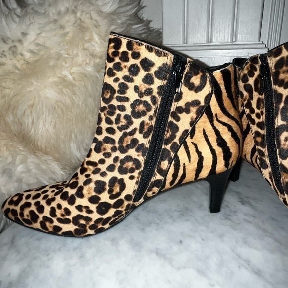 New! Alfani Harpper Booties Pointed Toe Ankle Boots Leopard Various Sizes - Picture 5 of 9